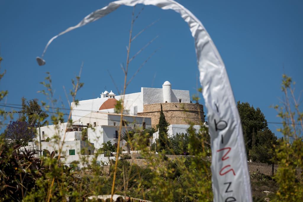 Ibizazen Hotel Санта Еулалия дел Рио Екстериор снимка