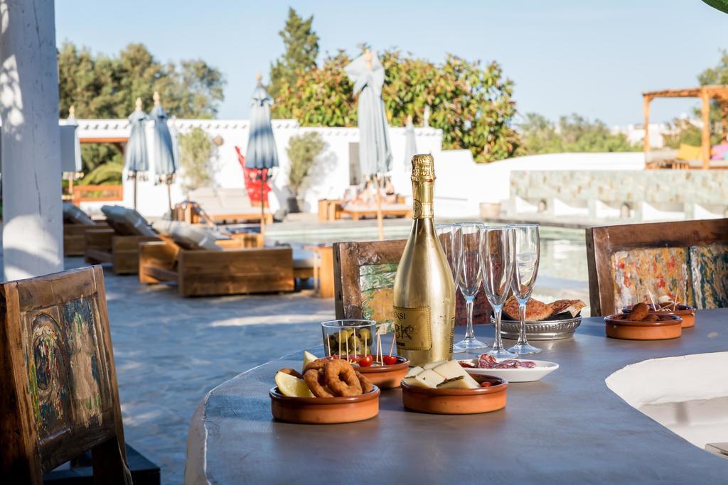 Ibizazen Hotel Санта Еулалия дел Рио Екстериор снимка