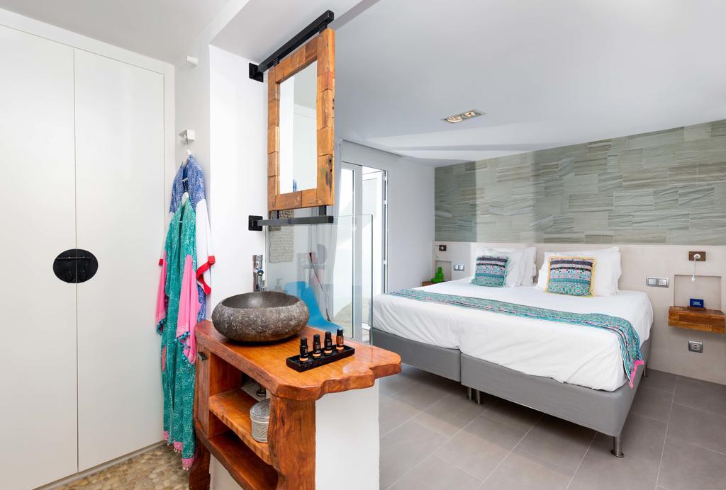 Ibizazen Hotel Санта Еулалия дел Рио Екстериор снимка