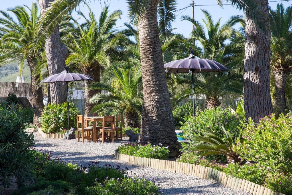 Ibizazen Hotel Санта Еулалия дел Рио Екстериор снимка